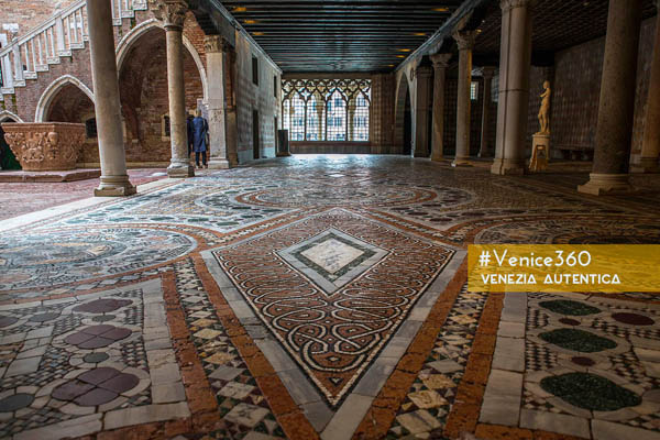 A man dedicated his life to the Ca d'Oro mosaics. Now he's watching you. - Venezia Autentica | Discover and Support the Authentic Venice - The wonderful mosaics floor at the Ca' d'Oro is a pride of Venice and the product of more recent times, about 1 century after the end of the Serenissima.