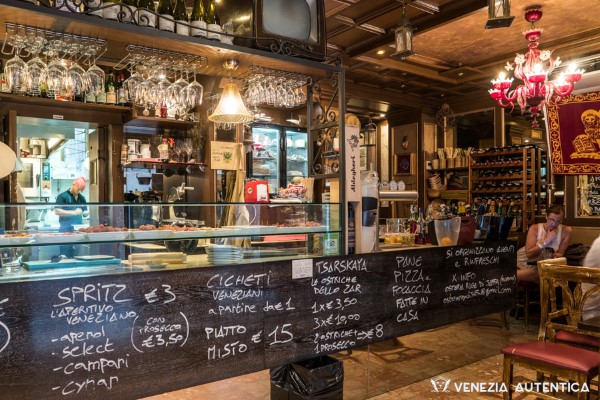 Local - Venezia Autentica | Discover and Support the Authentic Venice - Outstanding local raw materials, great selection of wines and a very young and fresh approach make this restaurant one of a kind.
