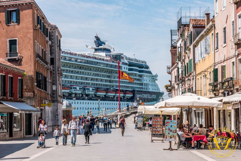 The relationship between Venice, the Venetians and the Big Ships docking in town is a very sensitive topic, therefore it is of extreme importance to analyse and break down this subject in order to understand it and its consequences.
