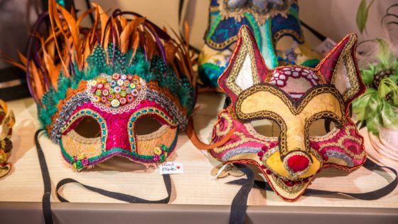 Rugadoro Patchwork Masks - Venezia Autentica | Discover and Support the Authentic Venice - Leonardo handcrafts typical Venetian Carnival Masks and Commedia Dell'Arte masks with papier-mâché, as it is done since several hundreds years in Venice.