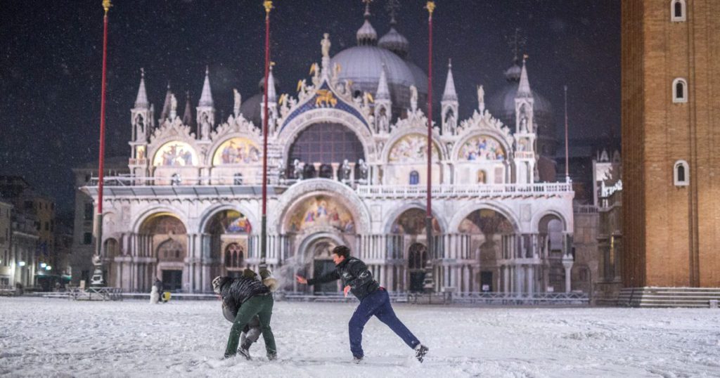IN PICTURES: The stunning beauty of Venice covered in snow