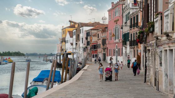 Venice on a wheelchair: accessibility in a city with 435 bridges - restaurants in venice - Venezia Autentica | Discover and Support the Authentic Venice - Restaurants in Venice: find all you need to know to enjoy great food in Venice, discover Venetians' favorite places, and avoid bad experiences