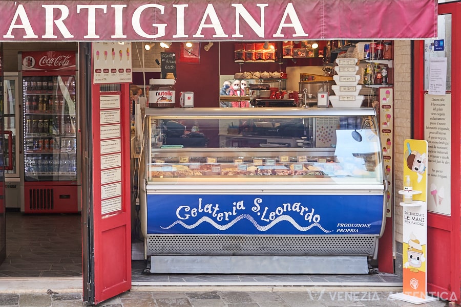 Gelateria San Leonardo, delicious artisanal gelato - Venezia Autentica | Discover and Support the Authentic Venice - How nice would that be if there was a place that made BIG artisanal gelato using high-quality ingredients, and that place would be in the heart of Venice and