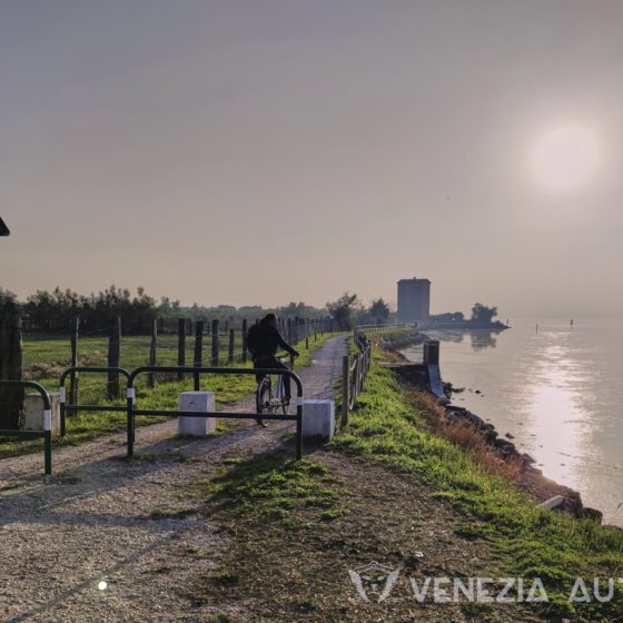 Lido, Pellestrina, and Chioggia: 3 pearls you can not miss - Venetian island - Venezia Autentica | Discover and Support the Authentic Venice - The Venetian islands Lido, Pellestrina and Chioggia are must-visit cities that will challenge what you think you knew about Venice, Italy